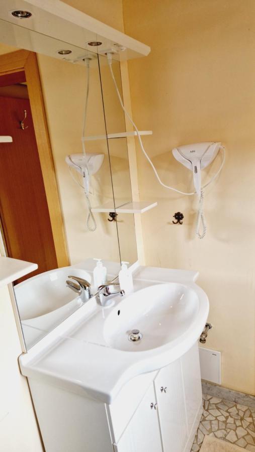 Gasthof Dorfschenke Stall Εξωτερικό φωτογραφία